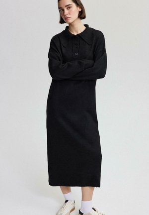 Svetríkové šaty - black