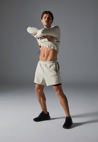 Thumbnail Image 2