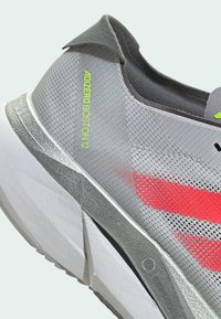adidas Performance ADIZERO BOSTON 12 - Chaussures de running sur route - dash grey   lucid red   lucid lemon