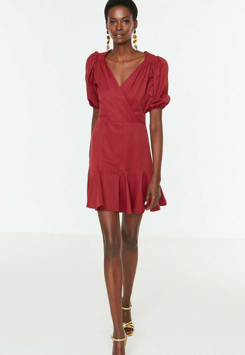 Trendyol Jurk bordeauxrood