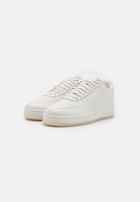 Nike Sportswear AIR FORCE 1 07 PRO TECH WP - Tenisky - phantom