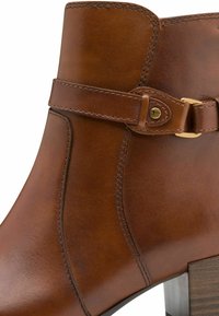 Tamaris Boots à talons - cognac
