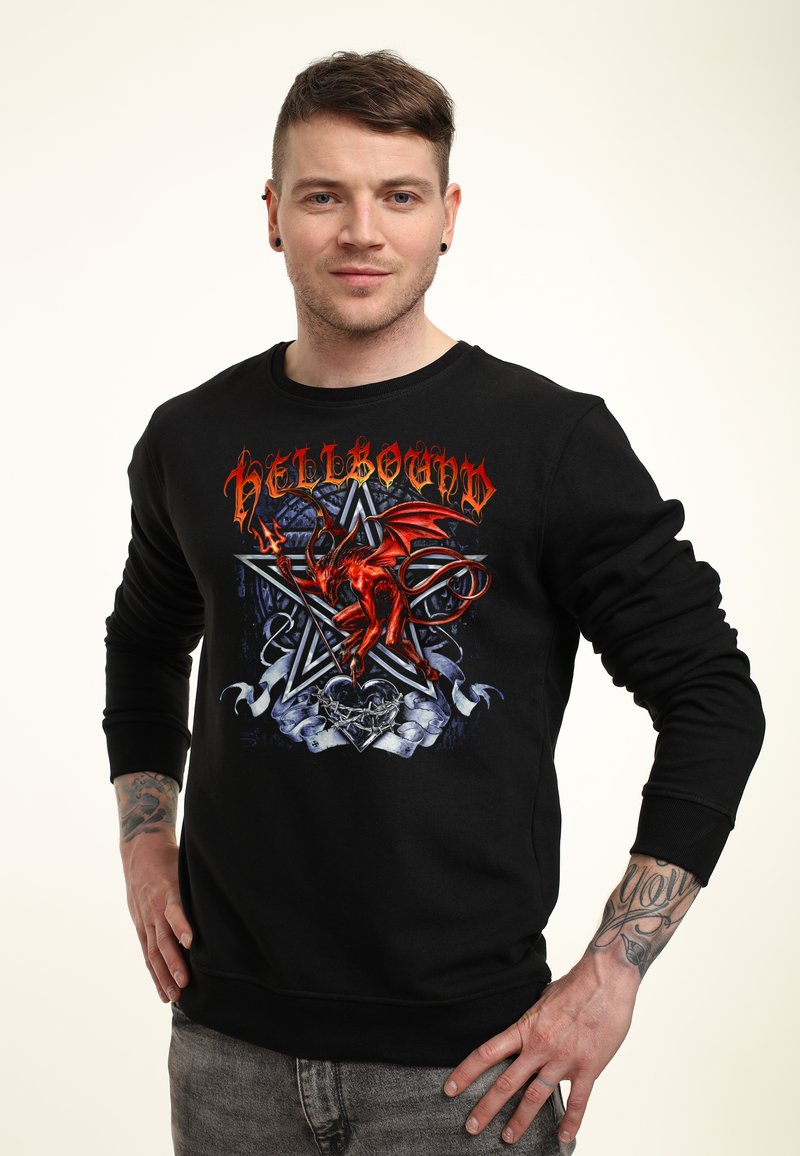 Czarna bluza z kapturem z grafiką Hellbound, w tym projekt czerwonego diabła, tłem w gwiazdki oraz skomplikowanymi detalami w odcieniach niebieskiego i szarości.