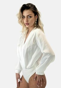 Elara Camicetta - weiß