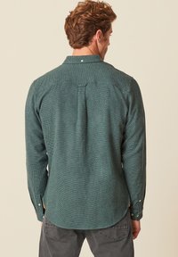 Next Hemd - green
