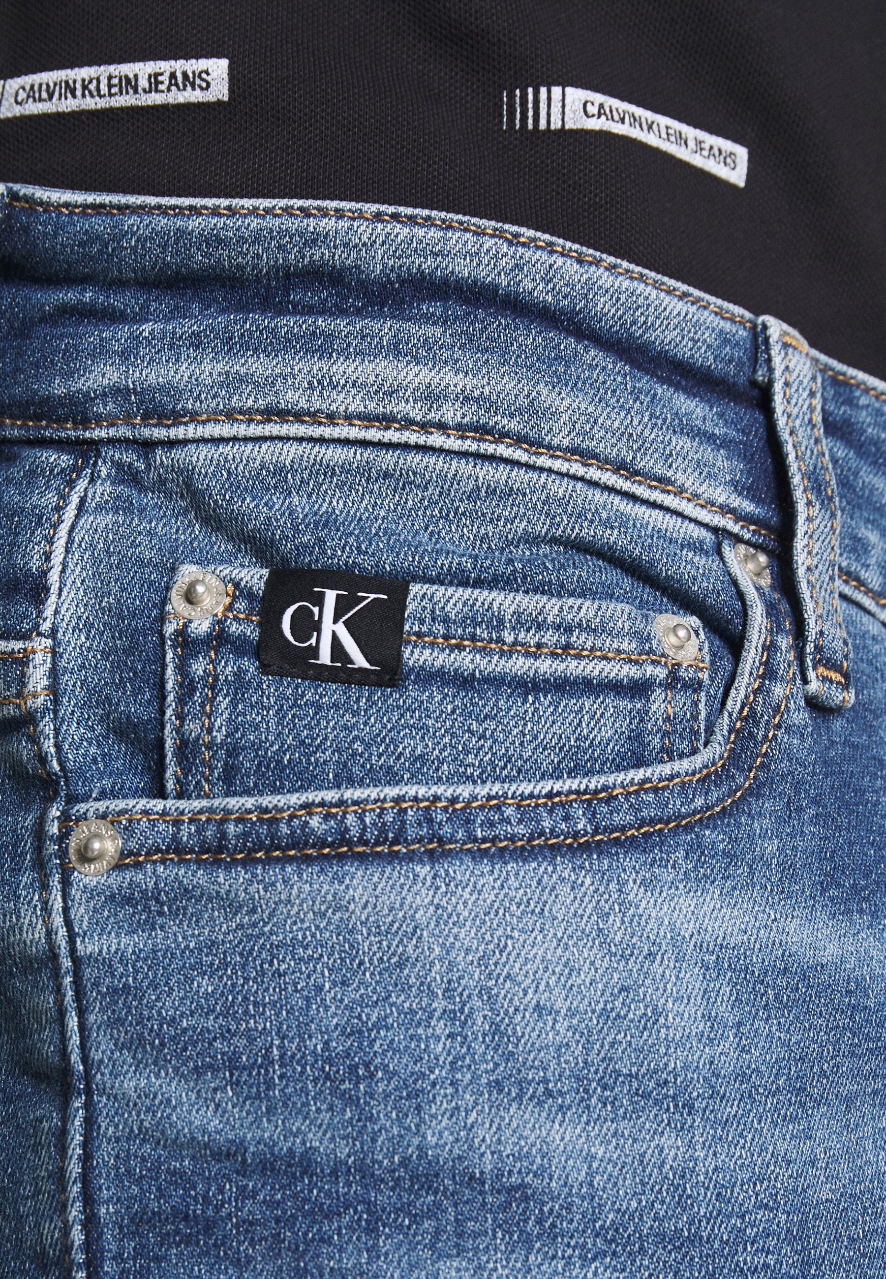 Calvin Klein Jeans Prigludę džinsai 