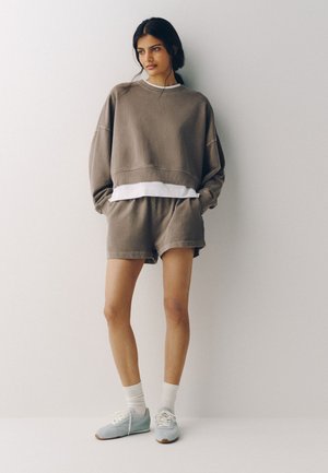 THE SET, 2 PACK WASHED CREW - Sweater - brown/pink