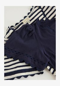 Niet geselecteerd, navy blue and stripe