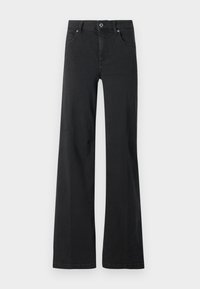 - Wide leg