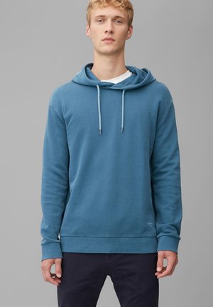 Hoodie - deep dive