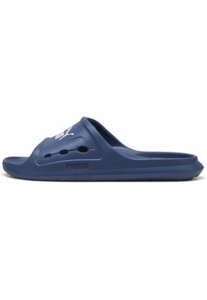 Sandalo slide Puma blu navy con fori di ventilazione, suola imbottita e logo Puma sulla fascia.