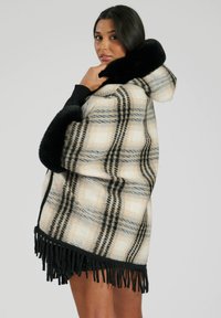 South Beach FAUX FUR CHECK FRINGE PONHCO - Poncho - black