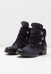 MJUS Stivaletti texani / biker - dark blue