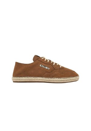 ESLM CH02 - Espadrillas - brown