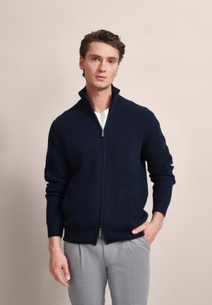 bugatti, Cardigan - marine