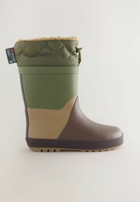 Grüner und brauner wasserdichter Stiefel mit gepolstertem Oberteil, strukturiertem Oberflächenmaterial und Gummisohle mit Profil. Akzente in Khaki.