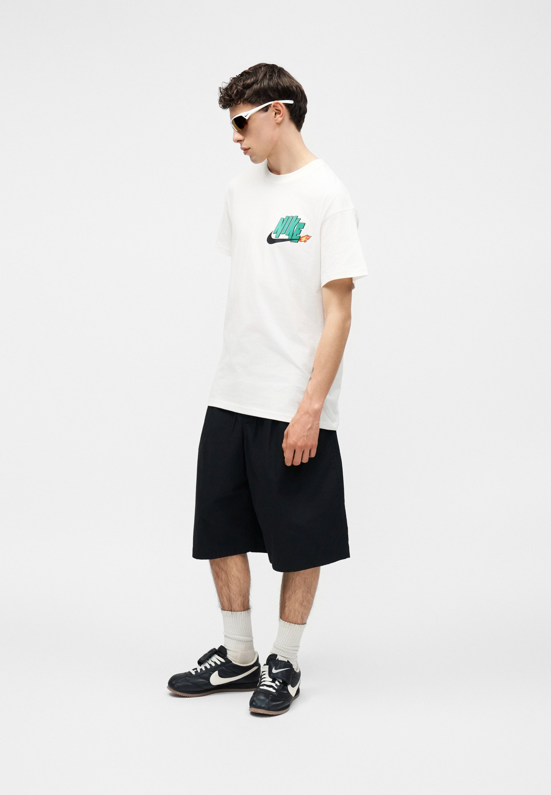 Nike Sportswear TEE UNISEX - T-shirt print - white/wit - Zalando.nl