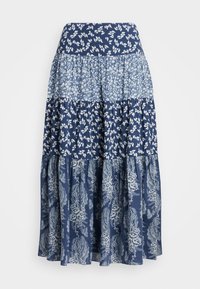 Blå midikjol med ett lager-på-lager-design och blommiga mönster i ljusare nyanser, med en åtsittande midja och varierande texturer genom hela kjolen.