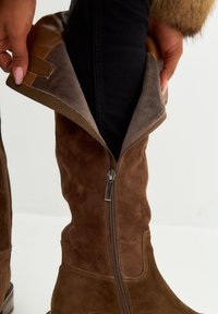 Cesare Gaspari Botas mosqueteras - brown