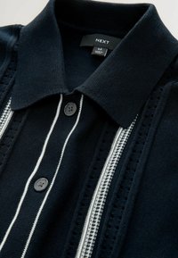 Thumbnail Image 2