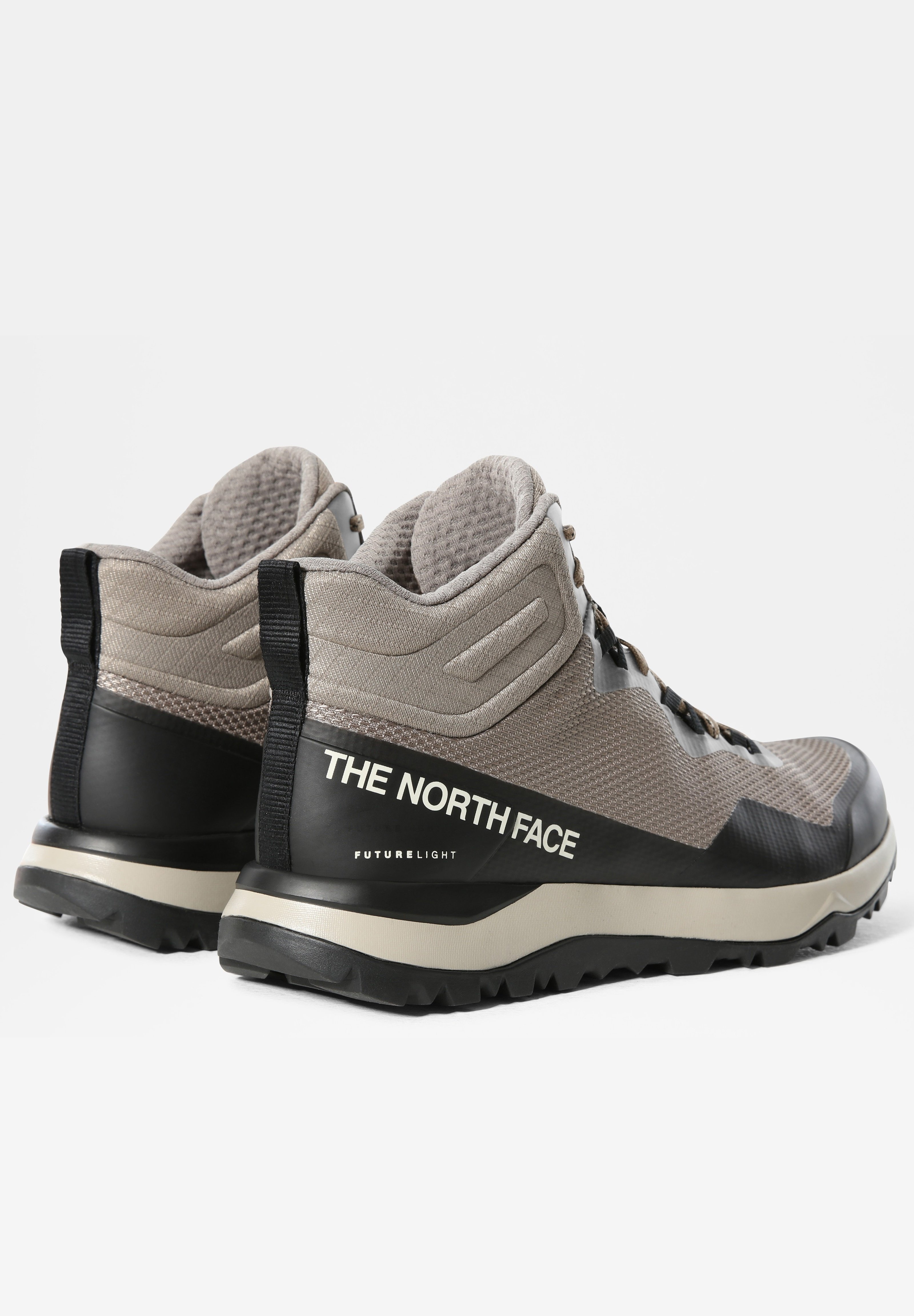 Hiking shoes 