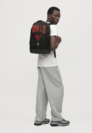 Nike Performance, TEAM LOGO BACKPACK BULLS UNISEX - Раница - black
