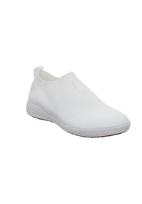 Bílé slip-on tenisky s prodyšným svrškem, zaoblenou špičkou a texturovaným povrchem. Disponují poutkem na patě a flexibilní gumovou podrážkou.