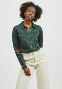 VILA VIBISTA SU-NOOS - Button-down blouse - darkest spruce