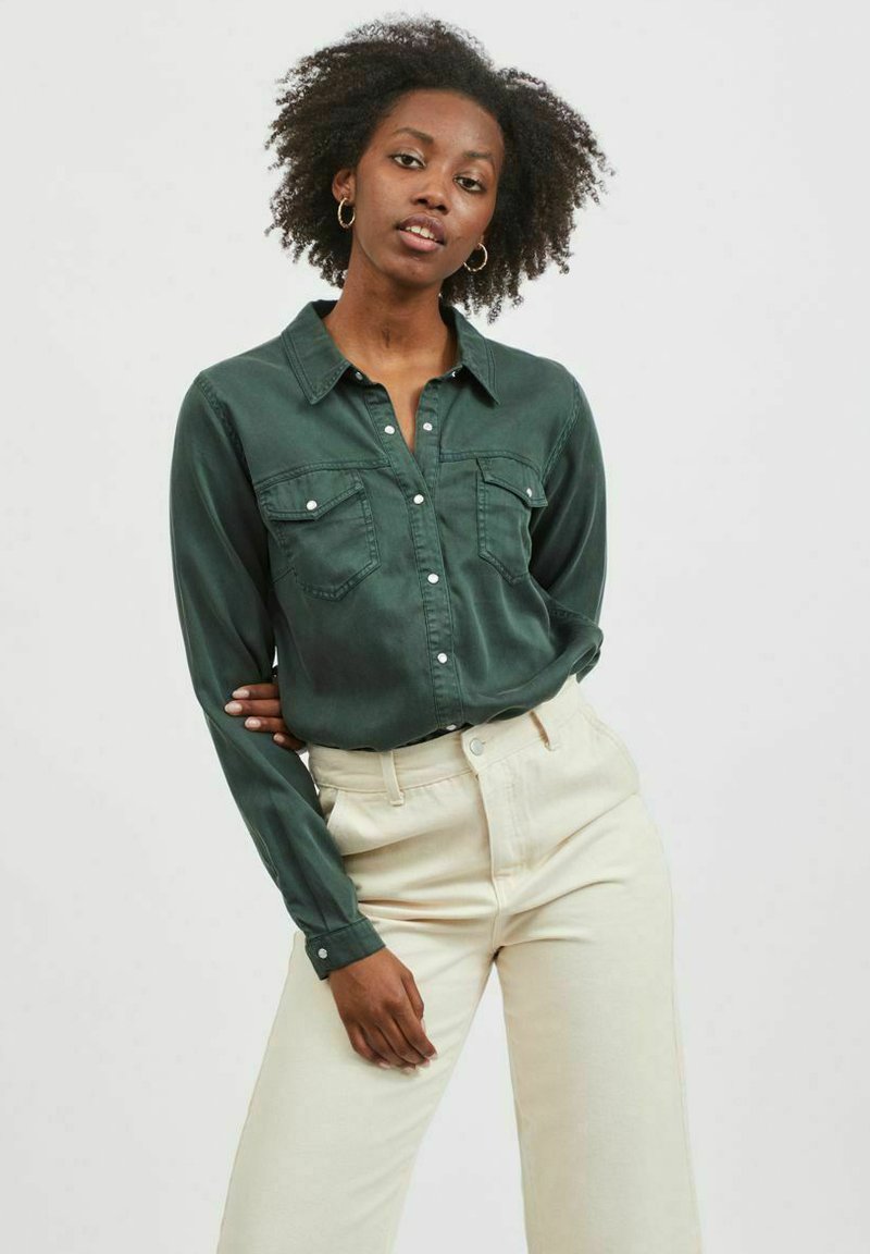 VILA VIBISTA SU-NOOS - Button-down blouse - darkest spruce