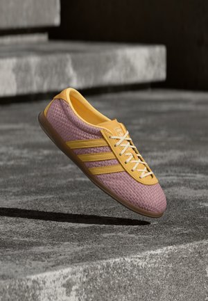 adidas Originals GAZELLE PRO liliowy