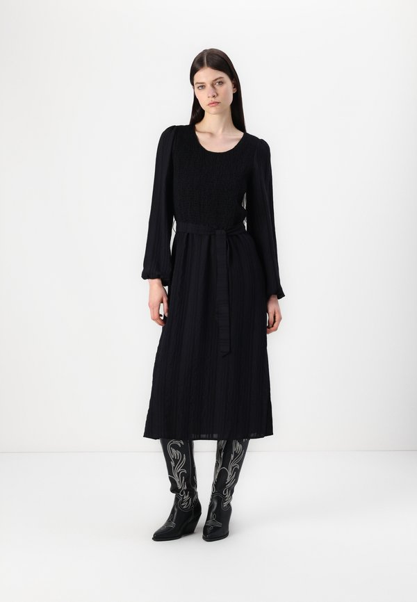 VILUMINA  MIDI DRESS - Day dress