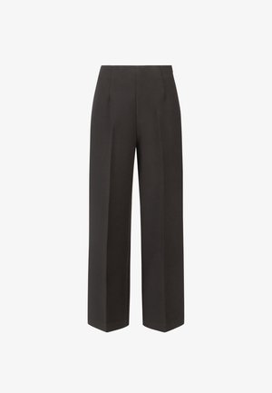 Pantaloni neri a gamba larga realizzati in un tessuto liscio. Presentano una vita alta con pieghe e un design privo di decorazioni. Forma rettangolare.
