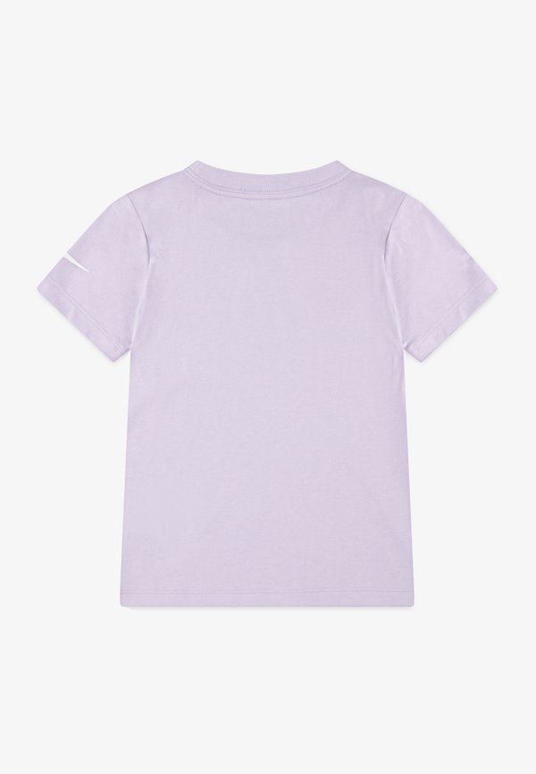 ESSENTIALS TEE - Print T-shirt - doll4