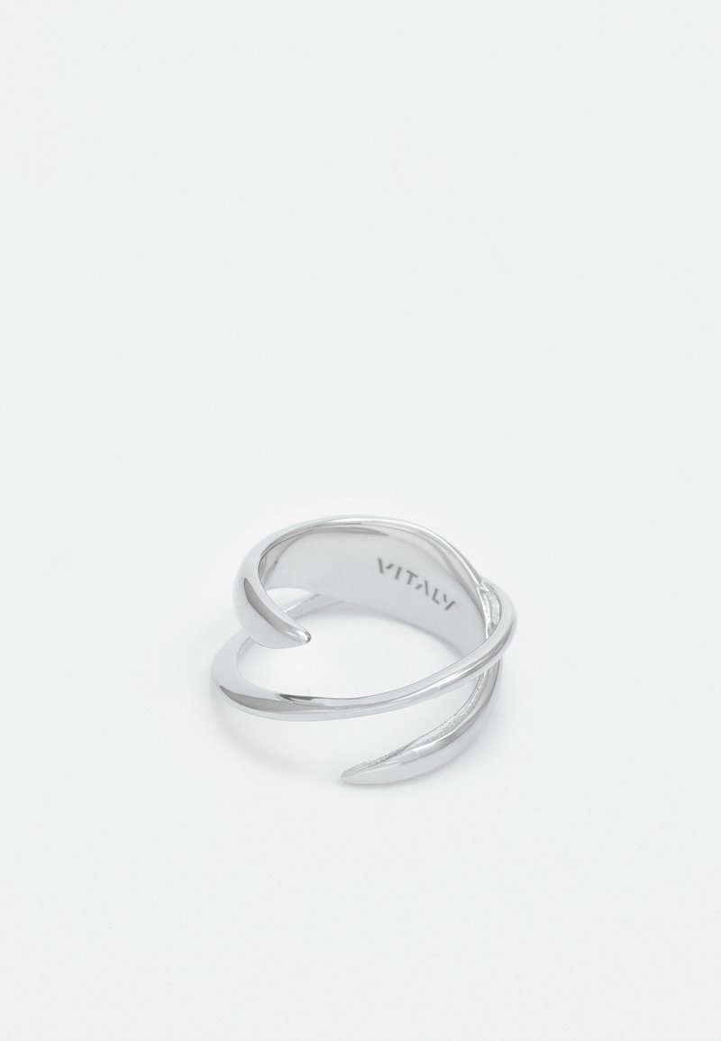 Bague ouverte en argent avec un design moderne enroulé et le nom de la marque Vitaly gravé à l'intérieur de l'anneau.