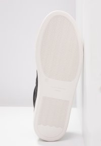 Kurt Geiger London Trainers - black