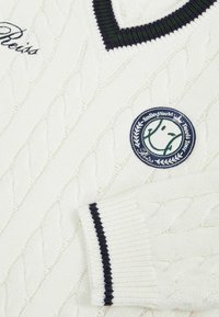 Reiss REISS SMILEYWORLD | REISS CABLE-KNIT JUMPER UNISEX FIT - Pulóver - off white