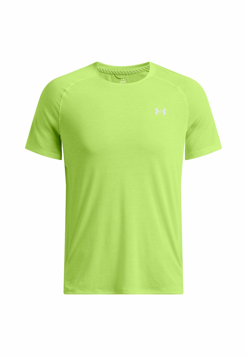 T-shirt de sport vert en tissu respirant. Manches courtes, col rond, avec un petit logo blanc sur la zone gauche de la poitrine.