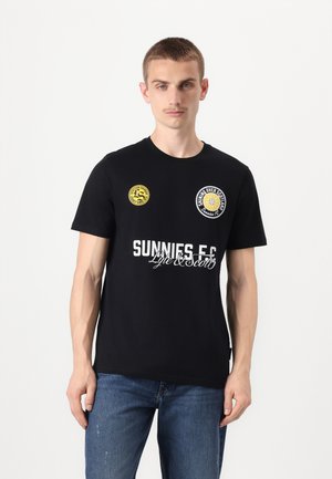 SUNNIES FC GRAPHIC  - T-shirt med print - jet black