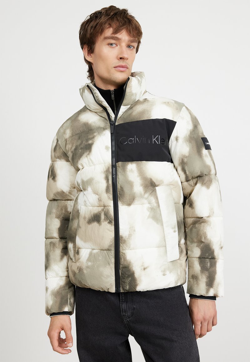 Calvin Klein CRINKLE JACKET - Zimní bunda - camo