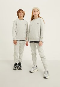 Yourturn Kids - UNISEX - Pulóver - mottled light grey Miniatűr kép 1