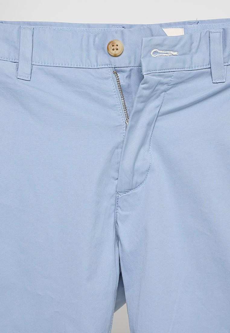 SLIM FIT