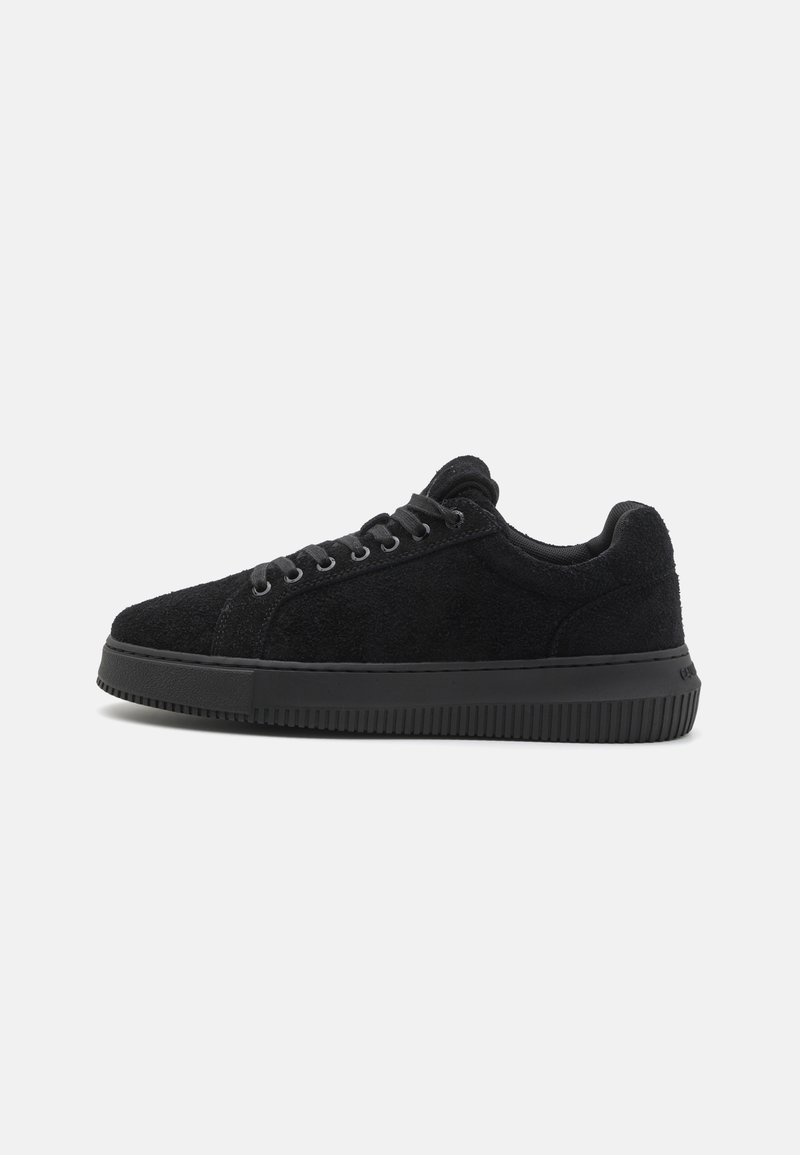 Calvin Klein Jeans CHUNKY CUPSOLE - Tossud - triple black