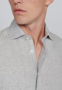 Matinique MARC - Camicia - ghost gray