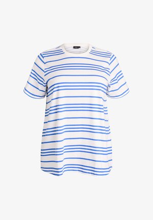 Hvid T-shirt med korte ærmer og rund hals, der har vandrette blå striber i varierende tykkelse.