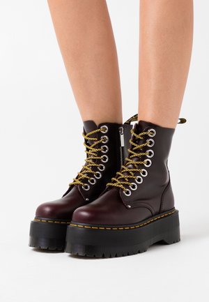 Dr. Martens, Bottines à plateau - black