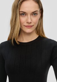 s.Oliver STRETCH - T-shirt basic - schwarz