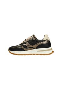 Sneaker met een mix van zwart leer en metallic bronzen texturen, een gevoerde zool en contrasterende lichte accenten. Gum outsole.