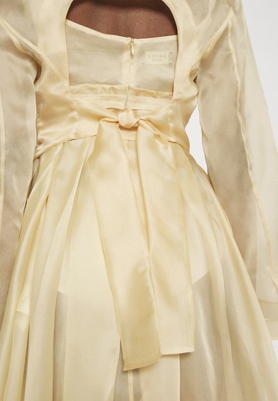 A.W.A.K.E. MODE FITTED JACKET WITH BACK CUT OUT - Σακάκι - beige