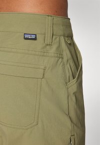 Thumbnail Image 6
