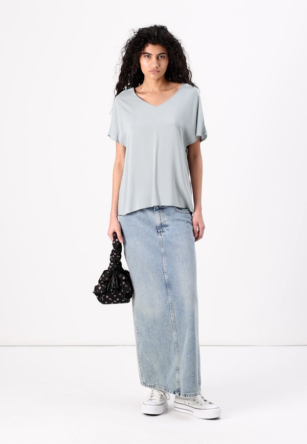 ONLNOVA LIFE EMMY SOLID - Blouse - abyss2